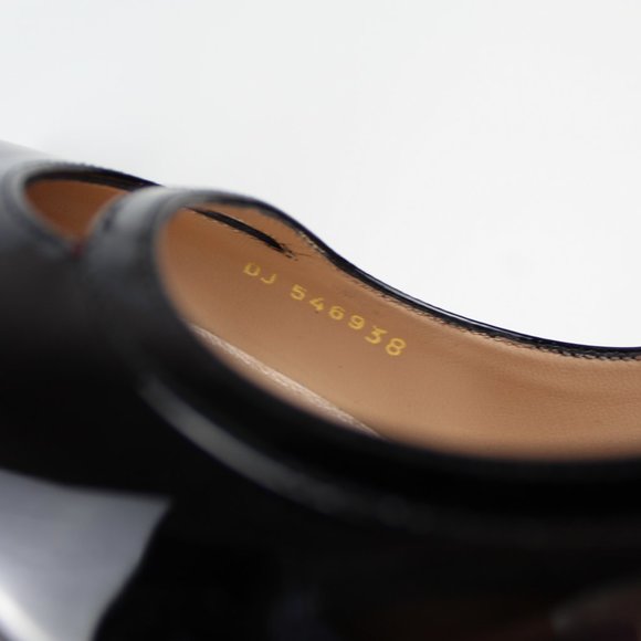 NEW Valentino Garavani Pointed Toe Ankle Strap Pump - Picture 10 of 14